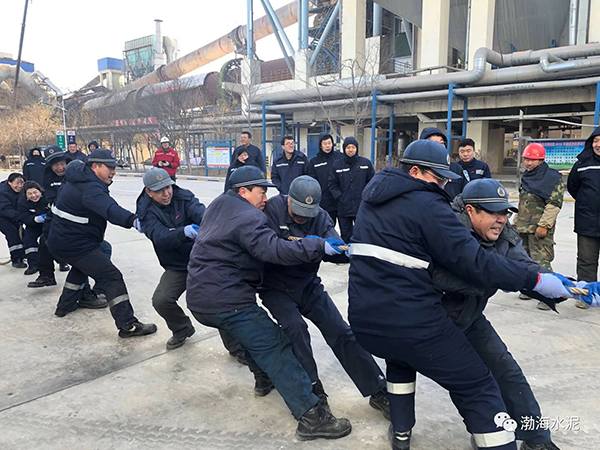 公司舉辦“愛我中華，慶祝新中國70周年”職工拔河、趣味運(yùn)動(dòng)聯(lián)誼賽——剪影